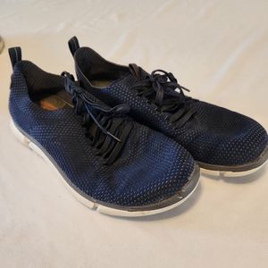 Clark's Knit Trigenic Shoes (men's 10)